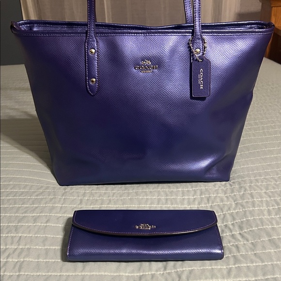 Coach Metallic Purple Women's Tote Bag and Matching Wallet Set - Picture 1 of 11